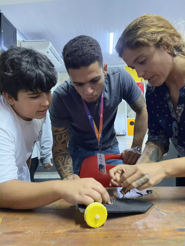 IA generativa no ensino do pensamento computacional representa uma oportunidade inovadora para transformar a educação